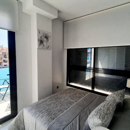 Апартаменты New 2022 Casanovas-apartment Center Торевьиа