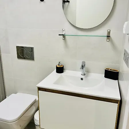 Апартаменты New 2022 Casanovas-apartment Center